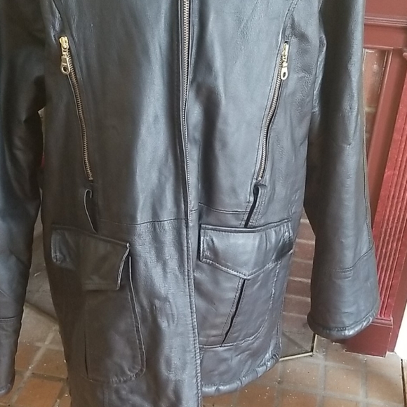RELIABLE SOURCE - LEATHER BOMBER - Picture 2 of 7